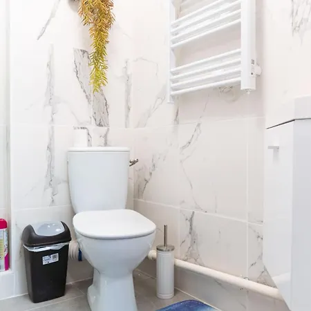 Apartment T2 A Stone's Throw From Gare *